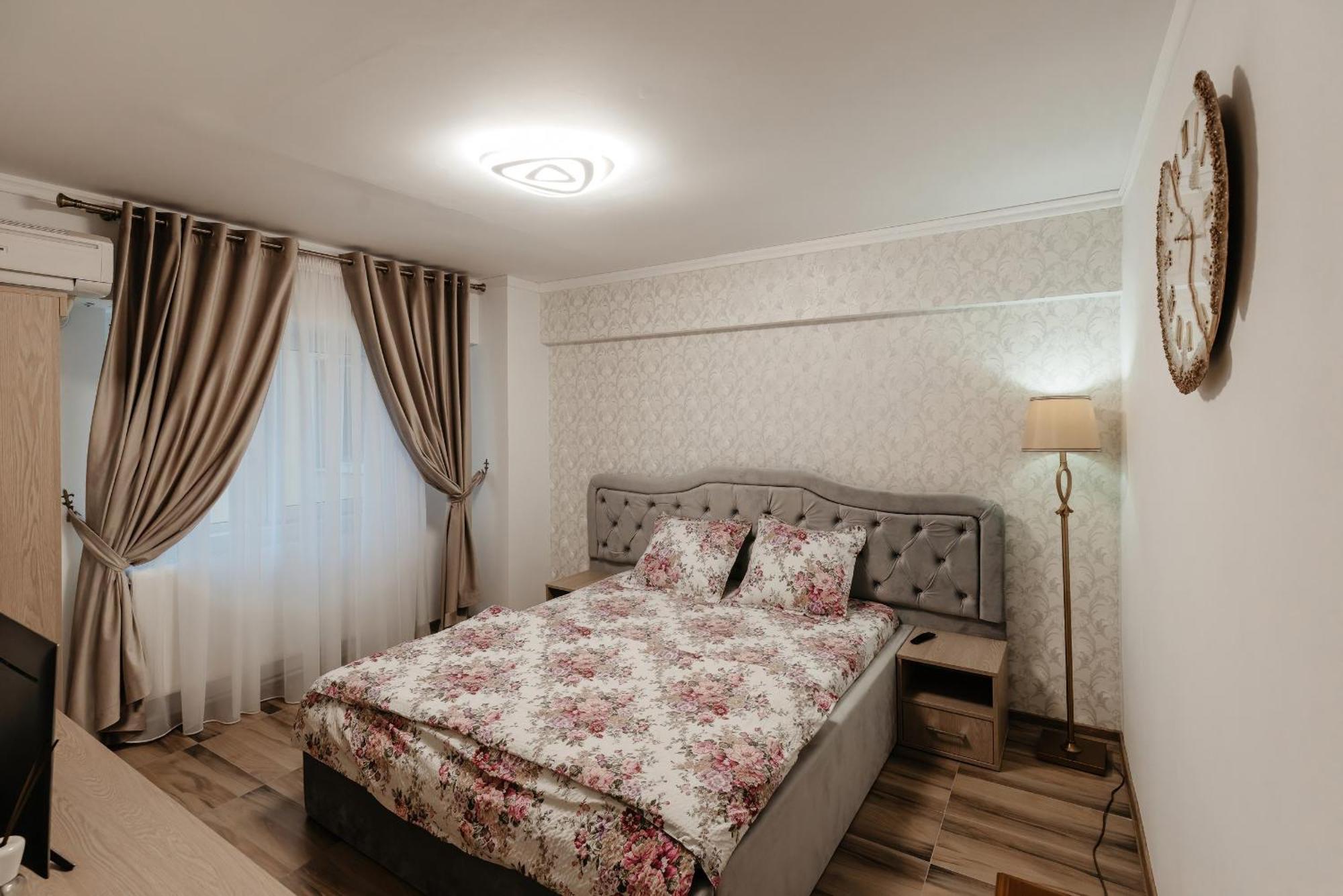 Luxury Radox Apartment Buzau City Center מראה חיצוני תמונה